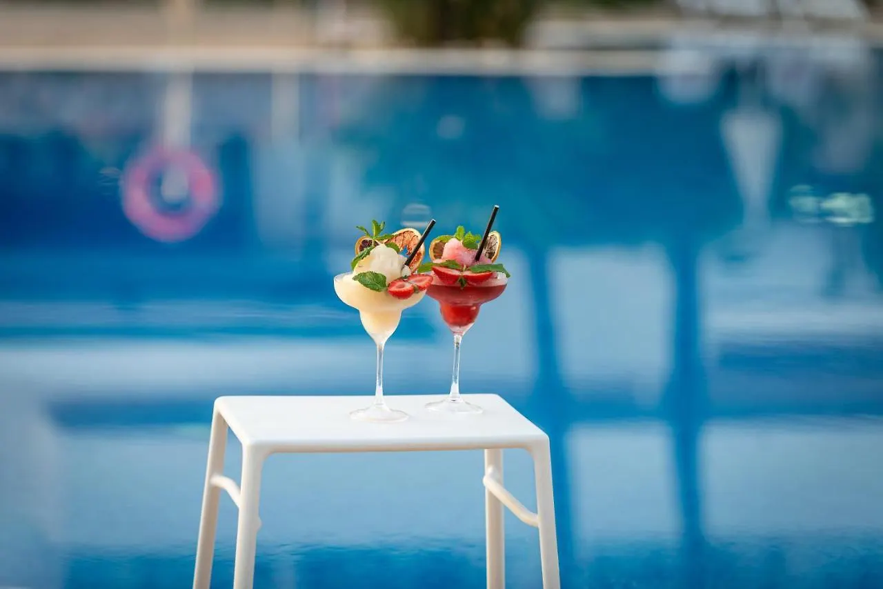 **** Hotel Welikehotel Marfil Playa Sa Coma  Spain