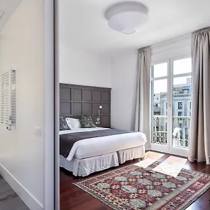 Milton House Gran Via Apartment Barcelona
